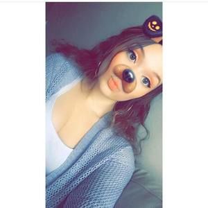 Meet your Posher, Claire